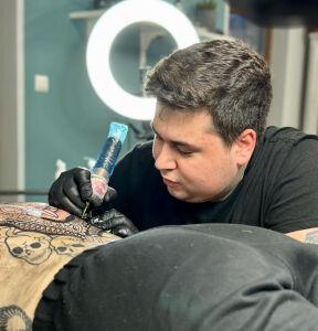 Nie Jęcz Tattoo artist avatar