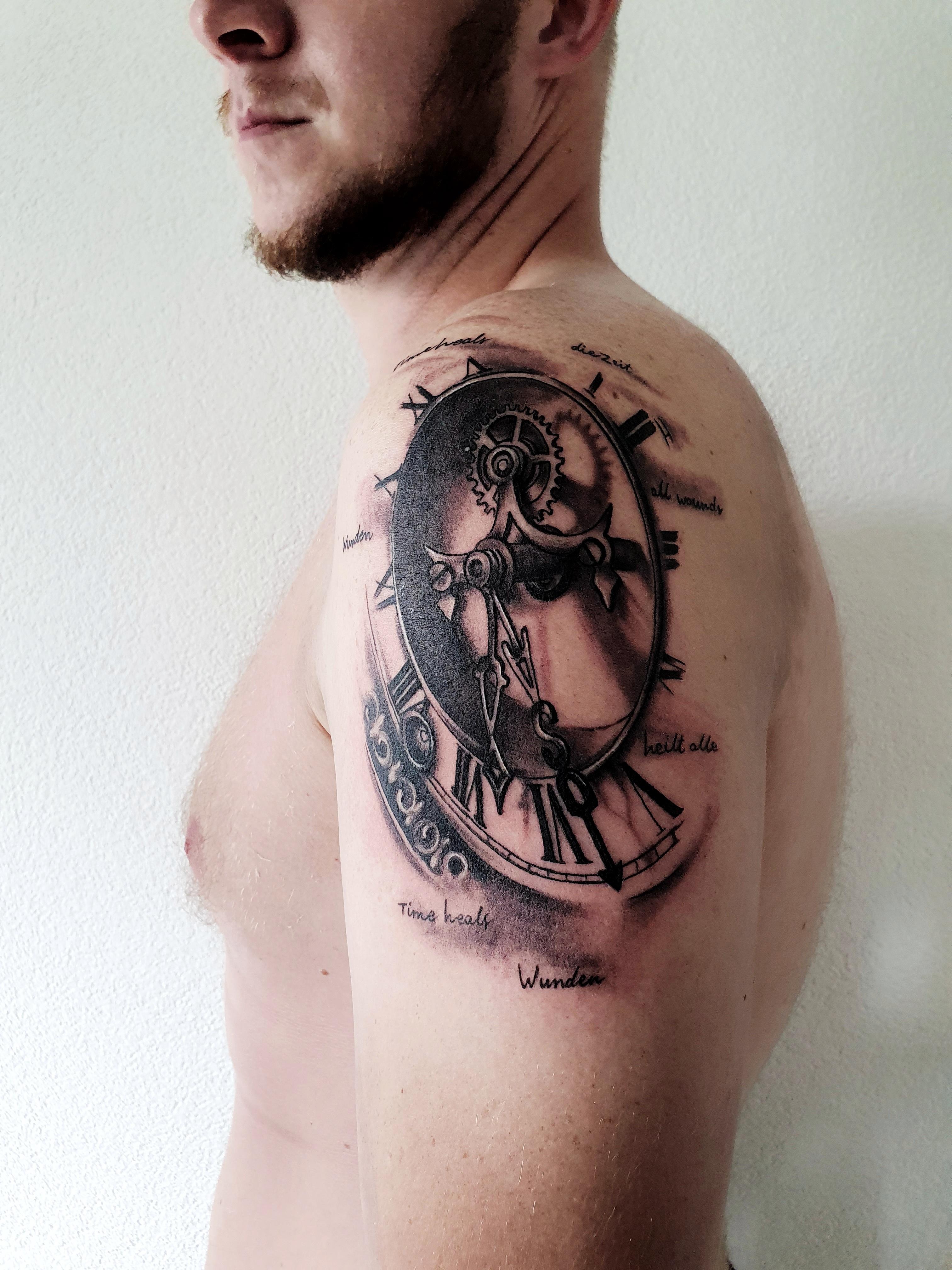 Inksearch tattoo Lianakadabra