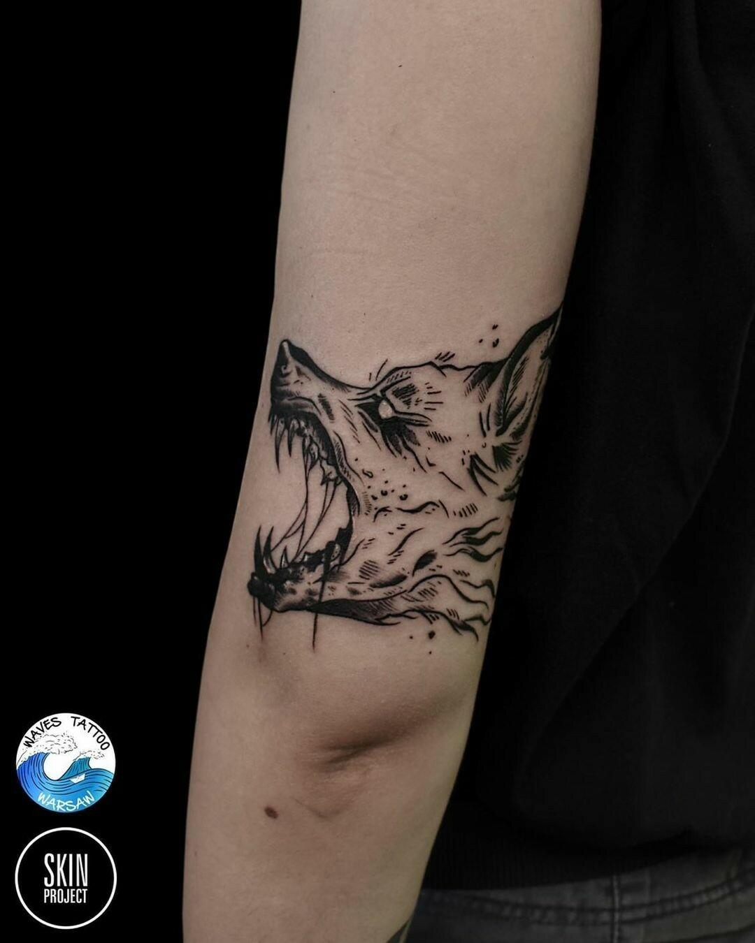 Inksearch tattoo Waves Tattoo Warsaw