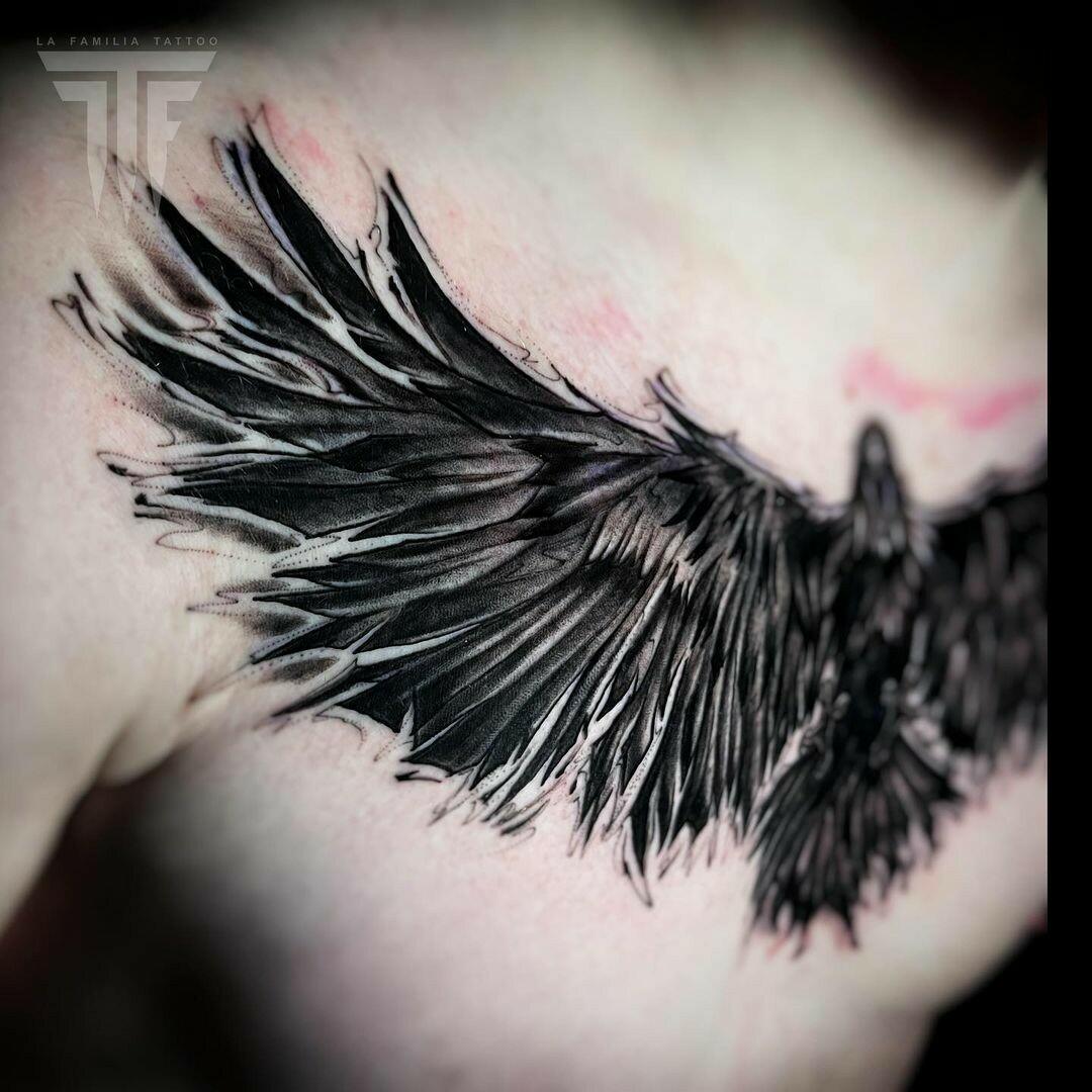 Inksearch tattoo La Familia Tattoo Shop