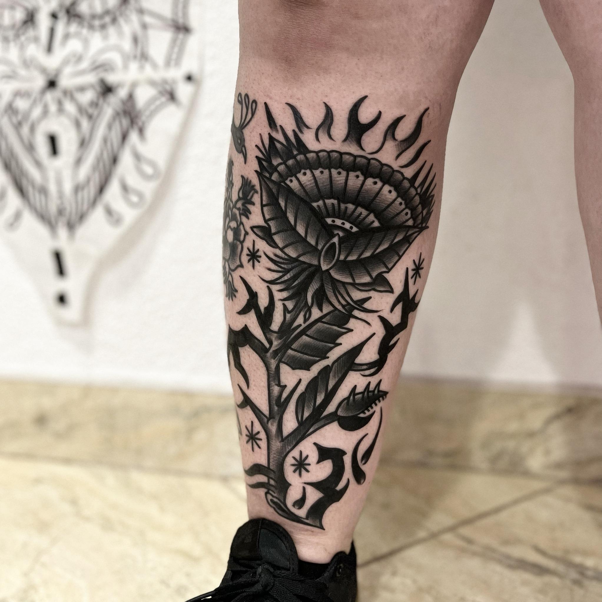 Inksearch tattoo Czarna Igła / Black Needle Tattoos