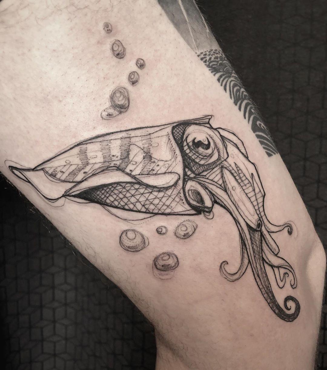 Inksearch tattoo L'Oiseau