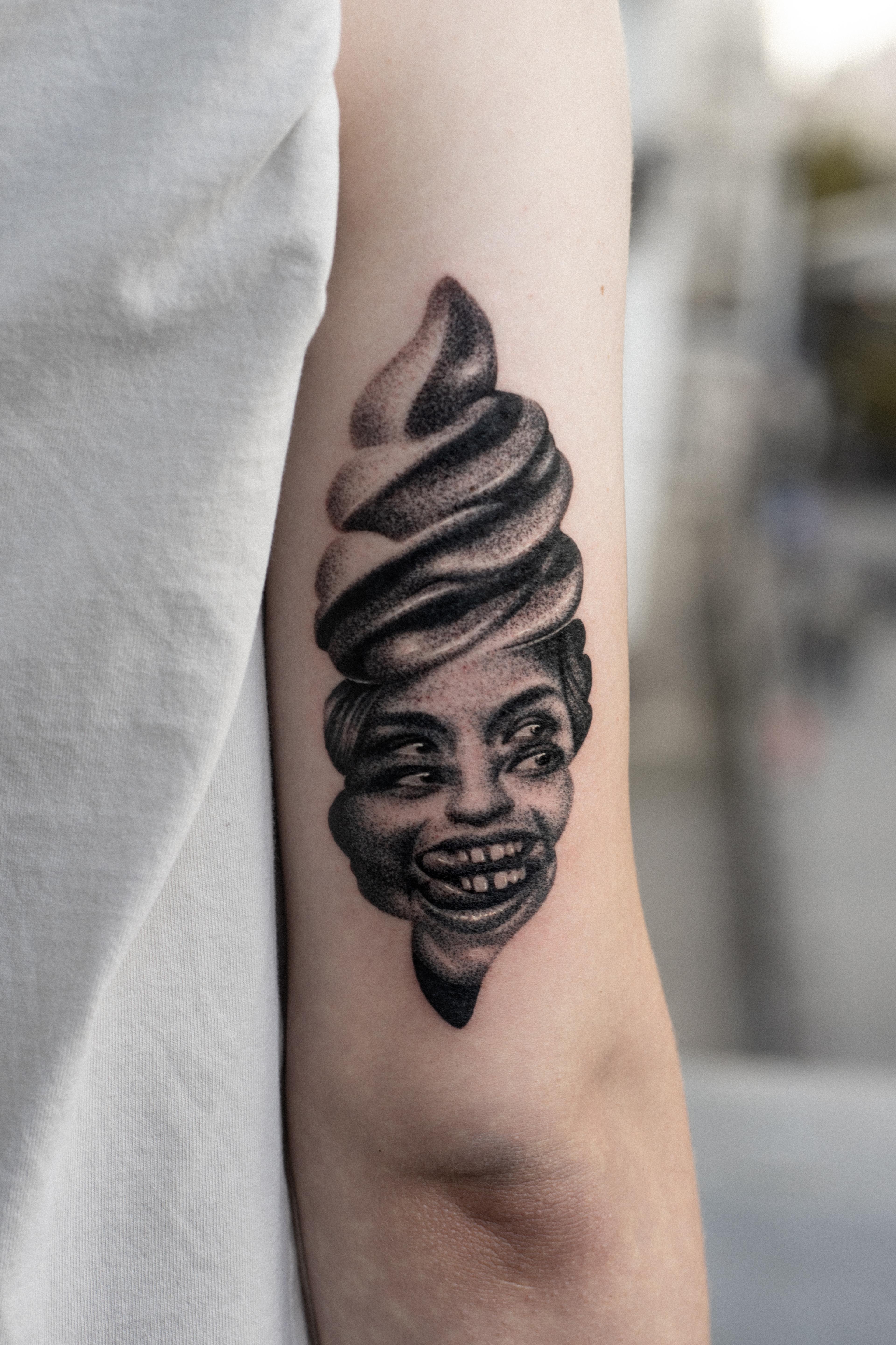 Inksearch tattoo Studio Tatuażu Gorilla