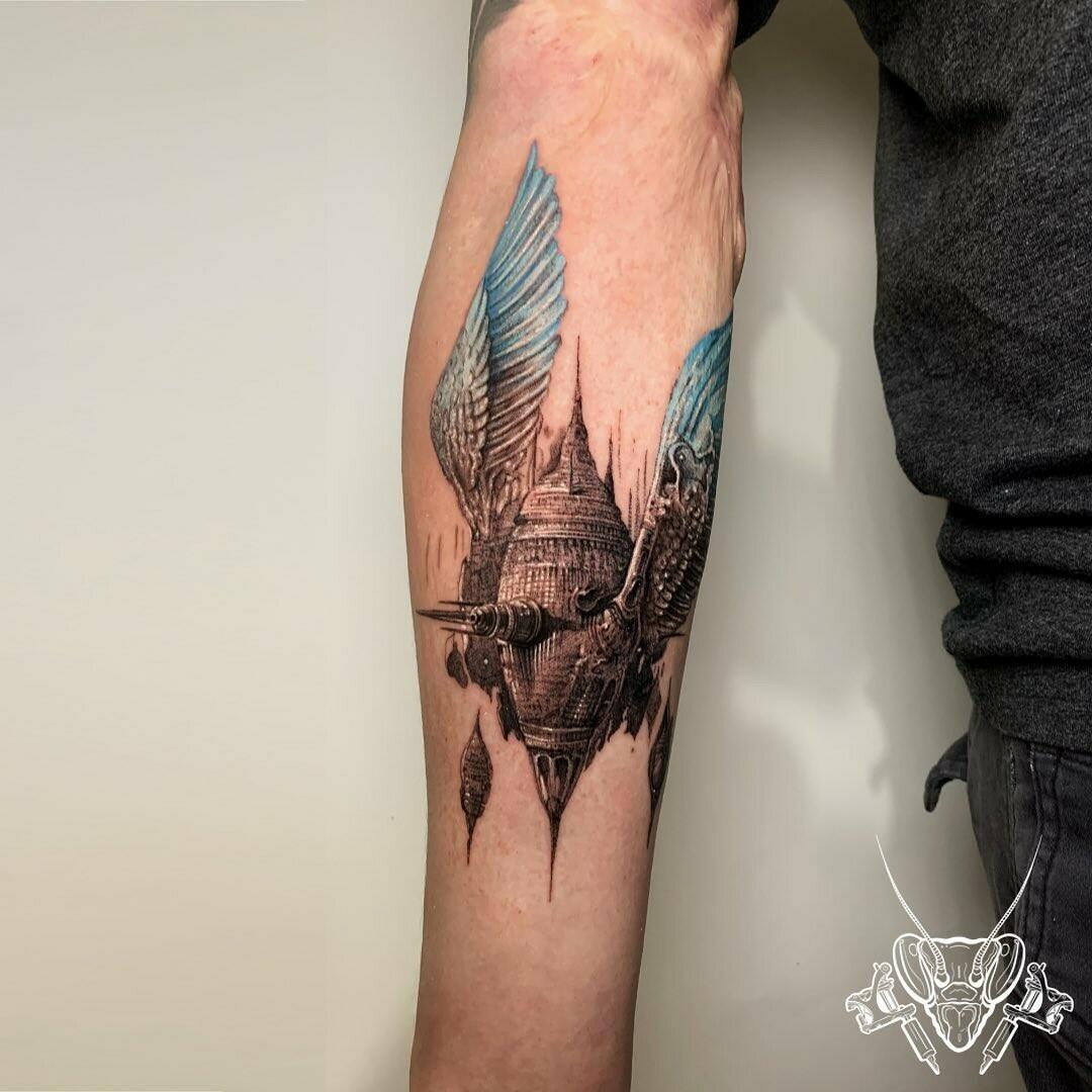 Inksearch tattoo Modliszka Studio Tatuażu