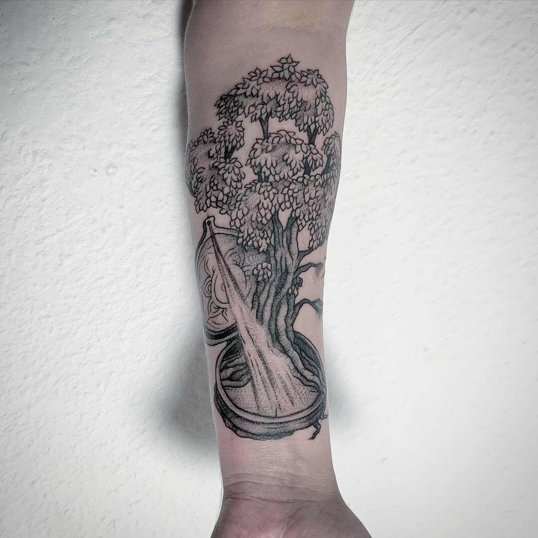Inksearch tattoo Roots-n-Wings Tattoo