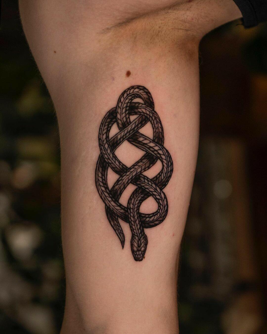 Inksearch tattoo Horyzont