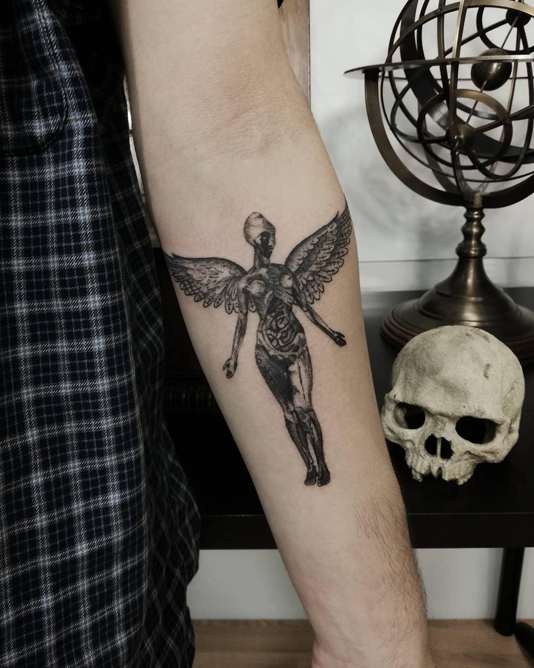 Inksearch tattoo Bizon tattoo