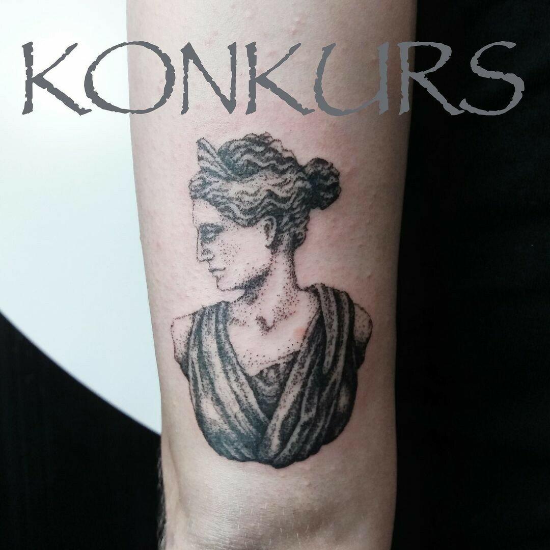 Inksearch tattoo Fame Tattoo
