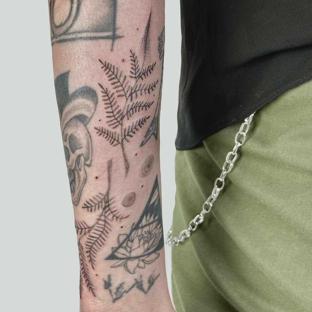 Inksearch tattoo Szara Wara