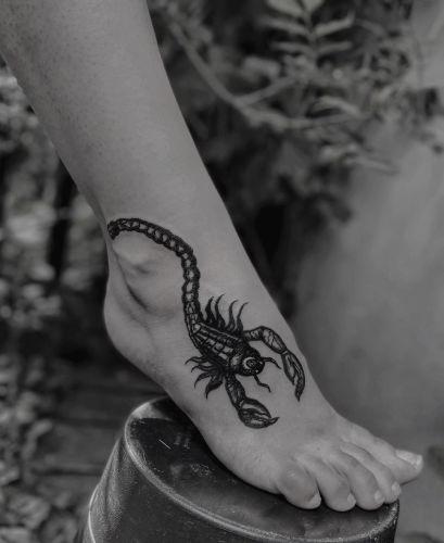 Emanuela Latoszek 🌙 The Sacred Touch ⚜️ inksearch tattoo