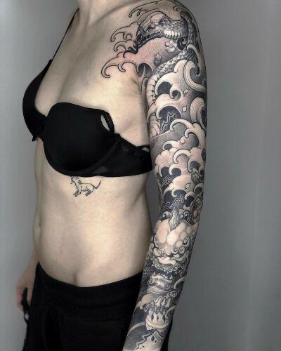 Baba na Rowerze Tattoo inksearch tattoo