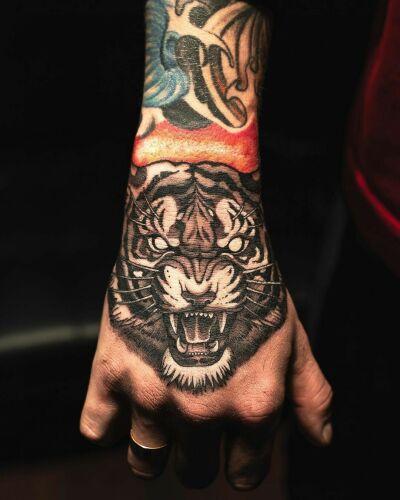 _alek.ink_ inksearch tattoo