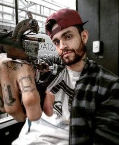Arnaldo Gomez Tattoo artist avatar